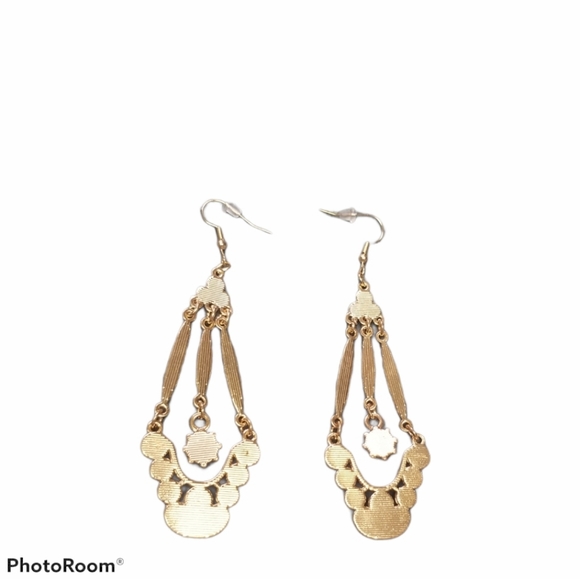 High Ranking Radiance Earrings - Picture 5 of 5